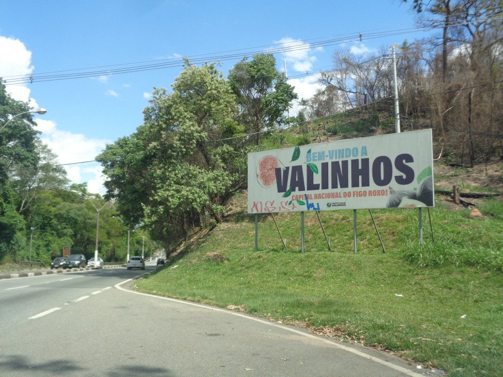 Boas-vindas Ao Bom Retiro, Na Entrada Do Bairro Bom Retiro